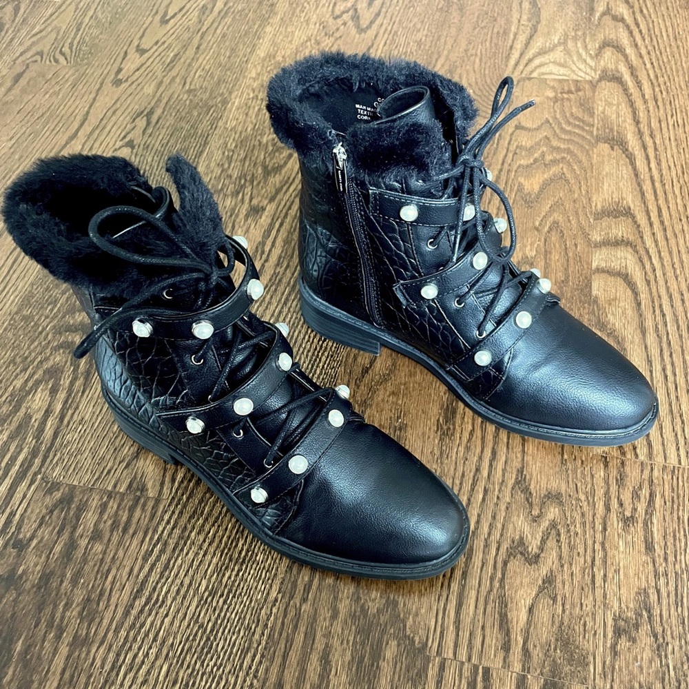 Vince Camuto Girl’s Bootie - super cute & stylish!